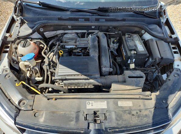3VWDB7AJXHM382247 2017 VOLKSWAGEN JETTA Белый Вид задней части салона