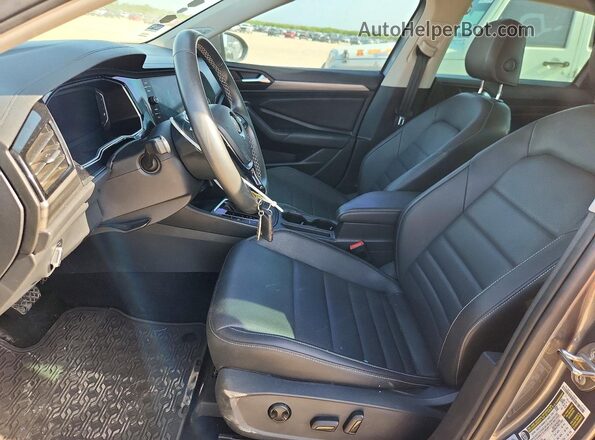 3VWE57BU5MM094361 2021 VOLKSWAGEN JETTA Gray Widok wnętrza z przodu