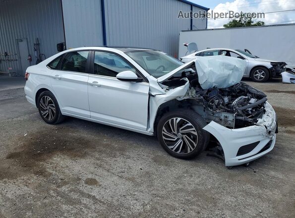 3VWE57BU6MM085152 2021 VOLKSWAGEN JETTA Белый Передняя правая четверть