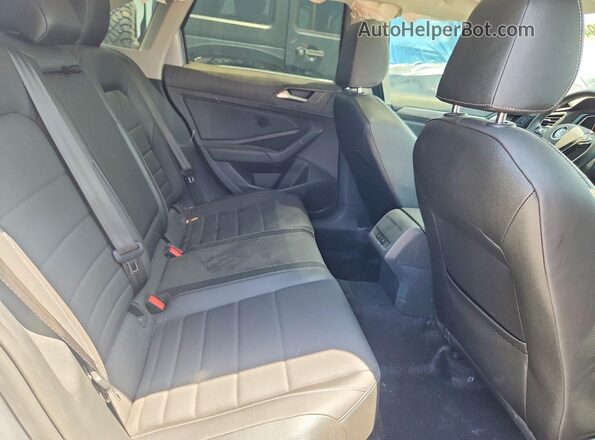3VWE57BUXMM088877 2021 VOLKSWAGEN JETTA Silver Rear seats view