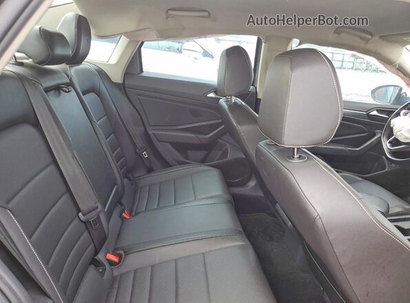 3VWEM7BU1RM026794 2024 VOLKSWAGEN JETTA Gray Widok tylnych siedzeń