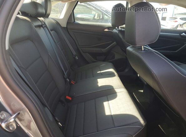 3VWEM7BU2RM059965 2024 VOLKSWAGEN JETTA Gray Widok tylnych siedzeń