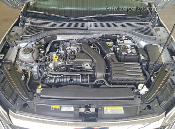 3VWEM7BU8RM040126 2024 VOLKSWAGEN JETTA Silver Вид задньої частини салону