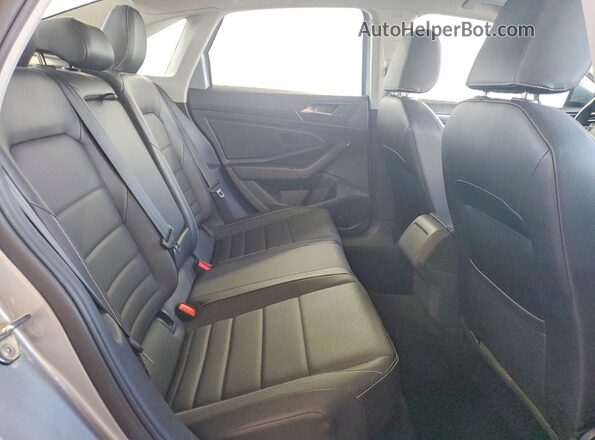 3VWEM7BU8RM040126 2024 VOLKSWAGEN JETTA Silver Вид задніх сидінь