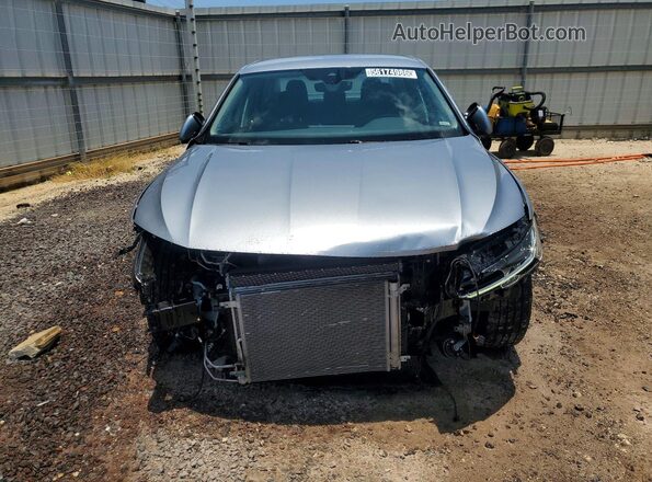 3VWEX7BU9SM022991 2025 VOLKSWAGEN JETTA Silver წინა ხედი