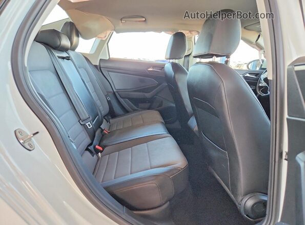 3VWEX7BUXSM066272 2025 VOLKSWAGEN JETTA White Вид задніх сидінь