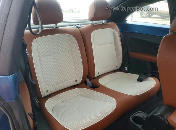 3VWF17AT2HM626809 2017 VOLKSWAGEN BEETLE Blue Vista de los asientos traseros