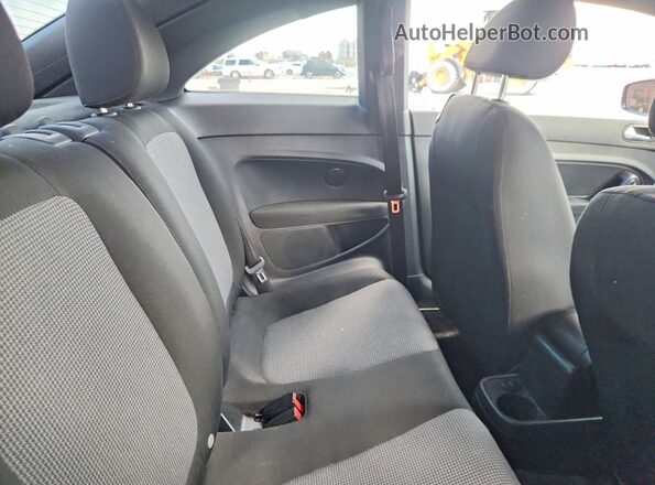 3VWF17AT6HM614484 2017 VOLKSWAGEN BEETLE Pink Հետևի նստատեղերի տեսք