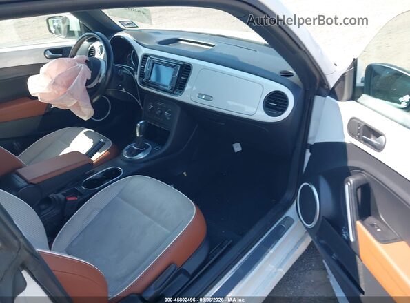 3VWF17ATXGM634848 2016 VOLKSWAGEN BEETLE White Widok wnętrza z przodu