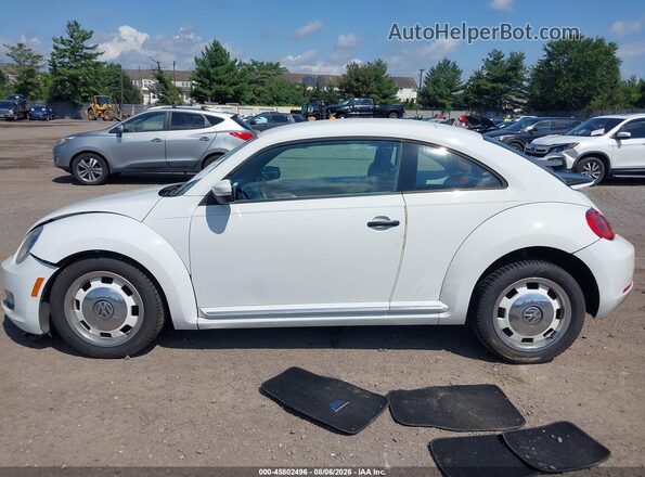 3VWF17ATXGM634848 2016 VOLKSWAGEN BEETLE White Widok wnętrza 360 stopni