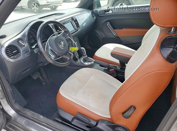 3VWF17ATXHM619462 2017 VOLKSWAGEN BEETLE Gray Vista interior delantera