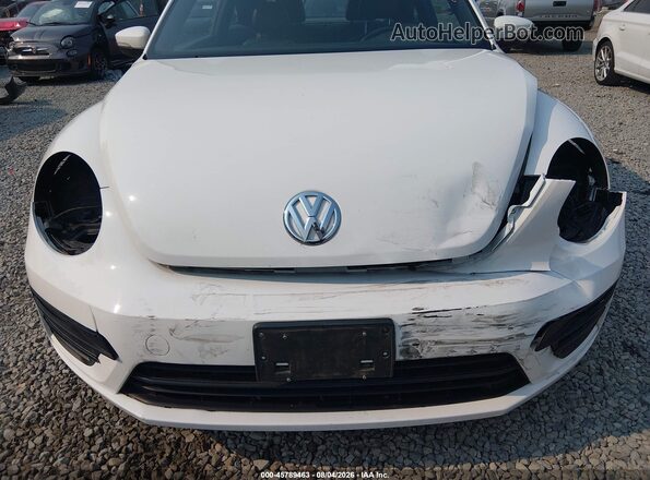 3VWFD7AT0JM700984 2018 VOLKSWAGEN BEETLE White Front view