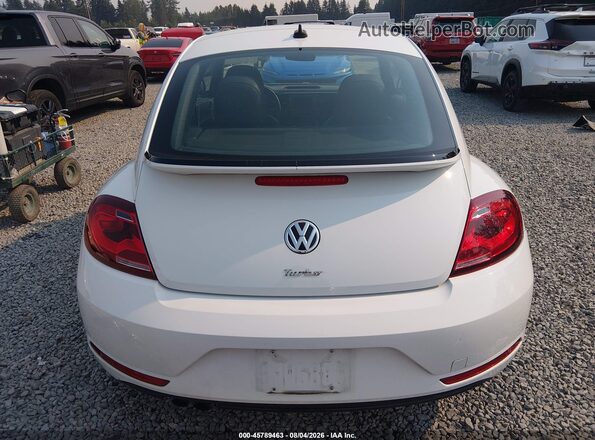 3VWFD7AT0JM700984 2018 VOLKSWAGEN BEETLE White 