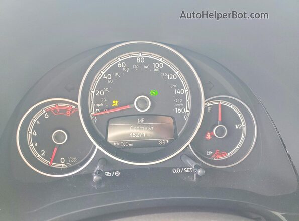 3VWFD7AT0JM706753 2018 VOLKSWAGEN BEETLE Black Widok zestawu wskaźników