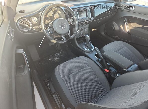 3VWFD7AT4KM708748 2019 VOLKSWAGEN BEETLE White წინა პანელის ხედი