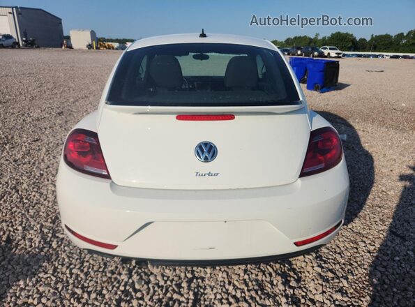 3VWFD7AT4KM708748 2019 VOLKSWAGEN BEETLE White უკანა ხედი