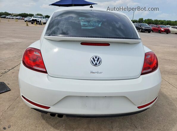 3VWFD7AT6JM702853 2018 VOLKSWAGEN BEETLE Белый Вид сзади