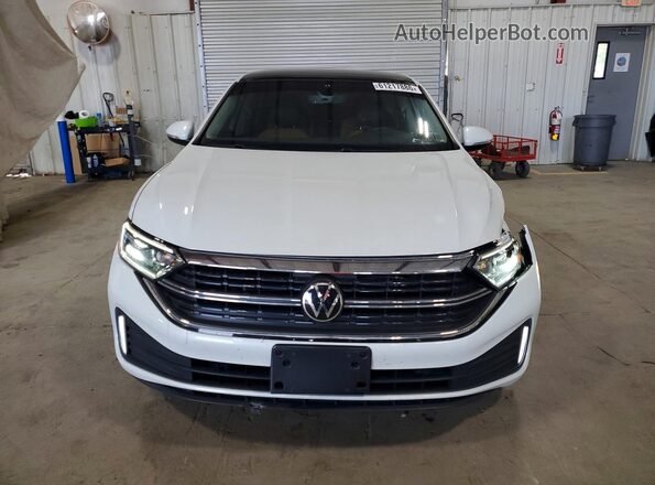 3VWGM7BU1PM057971 2023 VOLKSWAGEN JETTA White Widok z przodu