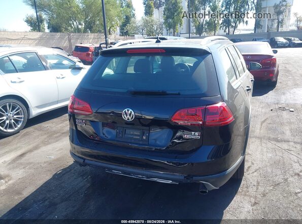 3VWH17AU3HM534075 2017 VOLKSWAGEN GOLF Black 