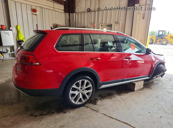 3VWH17AU6HM540923 2017 VOLKSWAGEN GOLF Red უკანა მარჯვენა