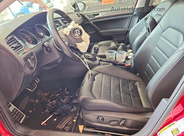 3VWH17AU6HM540923 2017 VOLKSWAGEN GOLF Red წინა სალონის ხედი