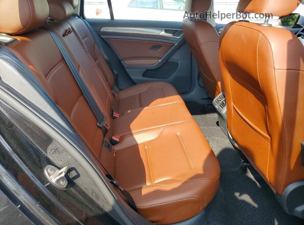 3VWH17AU7HM541398 2017 VOLKSWAGEN GOLF Black Widok wnętrza z tyłu