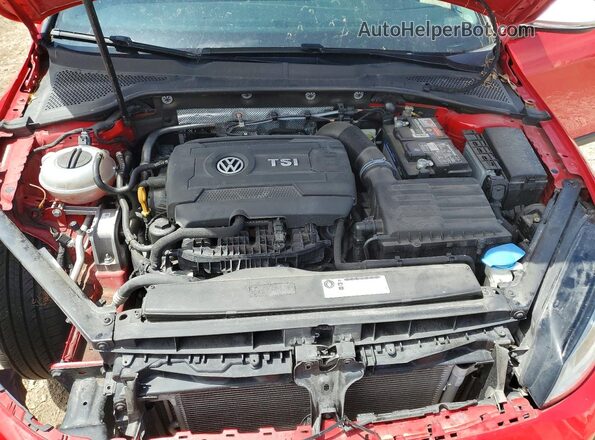 3VWH17AU8HM513870 2017 VOLKSWAGEN GOLF Красный Вид задней части салона