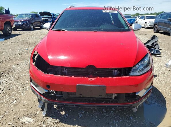 3VWH17AU8HM513870 2017 VOLKSWAGEN GOLF Красный Вид спереди