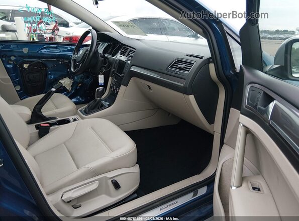 3VWH17AU8HM519653 2017 VOLKSWAGEN GOLF Blue Front interior view