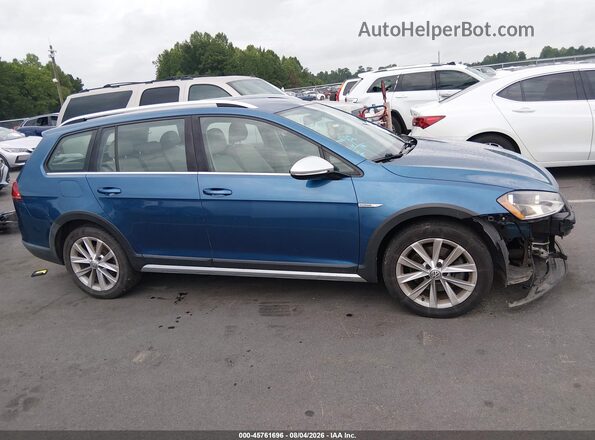 3VWH17AU8HM519653 2017 VOLKSWAGEN GOLF Blue 360 interior view