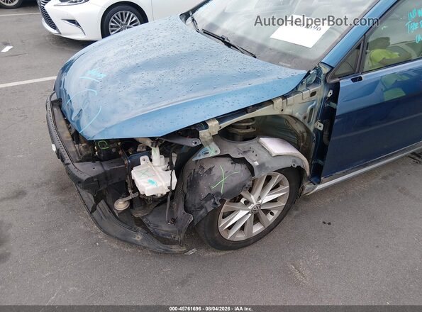 3VWH17AU8HM519653 2017 VOLKSWAGEN GOLF Blue Front view