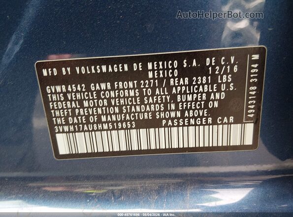 3VWH17AU8HM519653 2017 VOLKSWAGEN GOLF Blue Engine compartment view