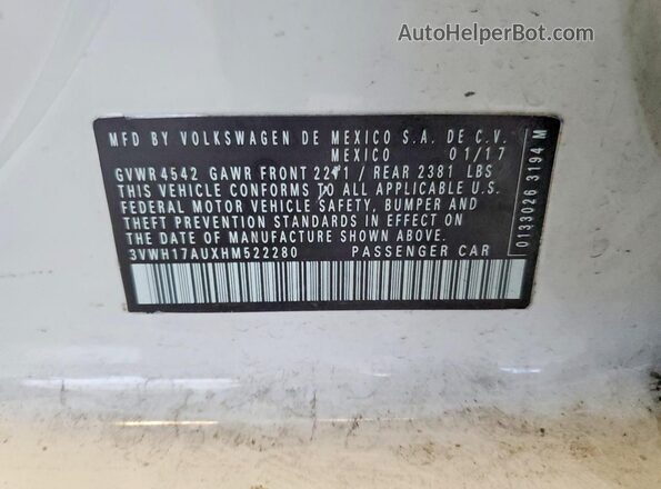 3VWH17AUXHM522280 2017 VOLKSWAGEN GOLF White Vista del compartimento del motor