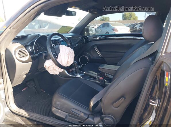 3VWJ17AT7HM615217 2017 VOLKSWAGEN BEETLE Black Widok wnętrza z przodu