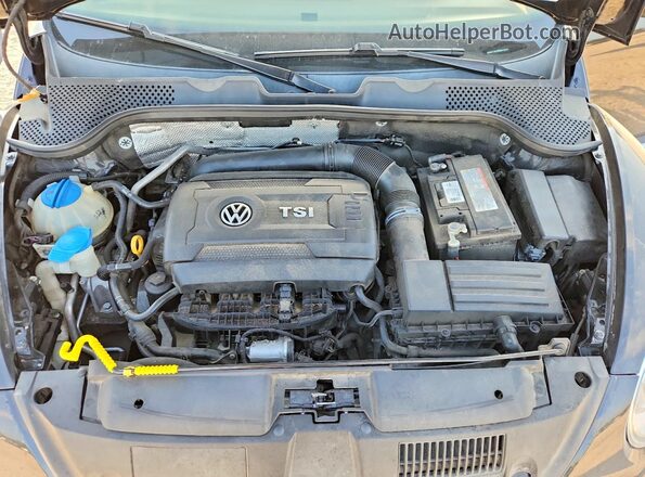 3VWJ17AT9HM618202 2017 VOLKSWAGEN BEETLE Black უკანა სალონის ხედი