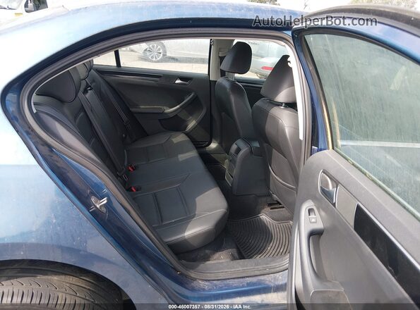 3VWL17AJ8HM228795 2017 VOLKSWAGEN JETTA Blue Widok naklejki z numerem VIN