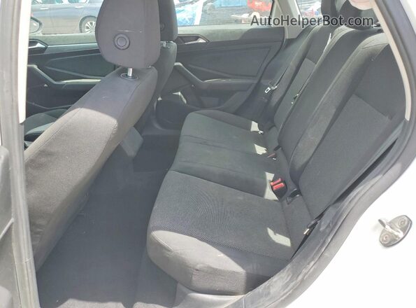 3VWN57BU1KM105577 2019 VOLKSWAGEN JETTA White Widok tylnych siedzeń