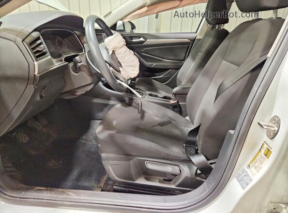 3VWN57BU2LM003058 2020 VOLKSWAGEN JETTA Белый Вид салона спереди