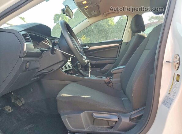3VWN57BU3KM069505 2019 VOLKSWAGEN JETTA Белый Вид салона спереди