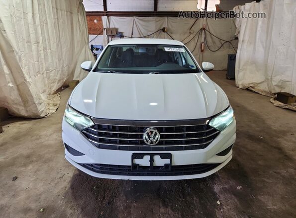 3VWN57BUXMM028291 2021 VOLKSWAGEN JETTA Белый Вид спереди