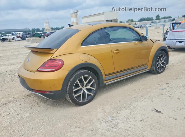 3VWS17AT1HM615816 2017 VOLKSWAGEN BEETLE Gold Trasero derecho
