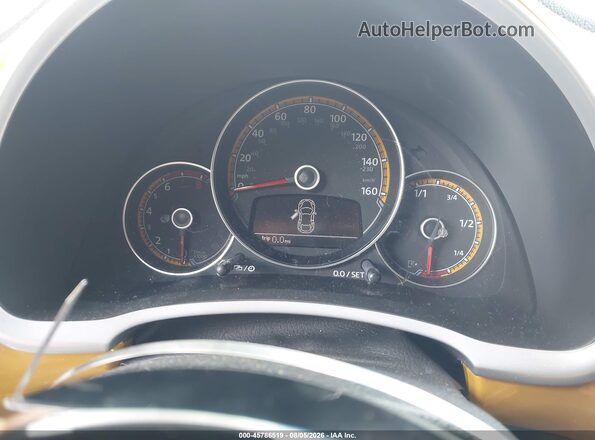 3VWS17AT3HM624632 2017 VOLKSWAGEN BEETLE Yellow Vista de los asientos traseros
