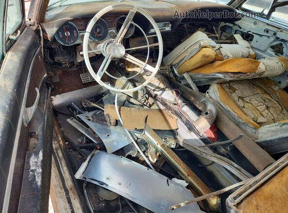 3Y87Z155998 1963 FORD THUNDERBIRD White Вид панелі приладів