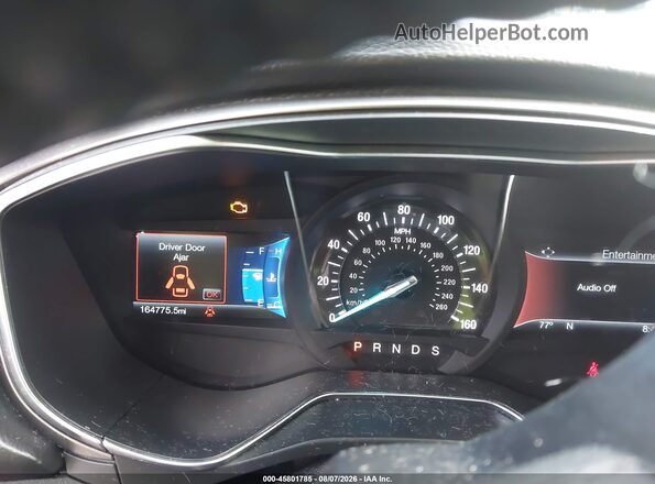 3fa6p0hd6hr313357 2017 FORD FUSION Red Widok tylnych siedzeń
