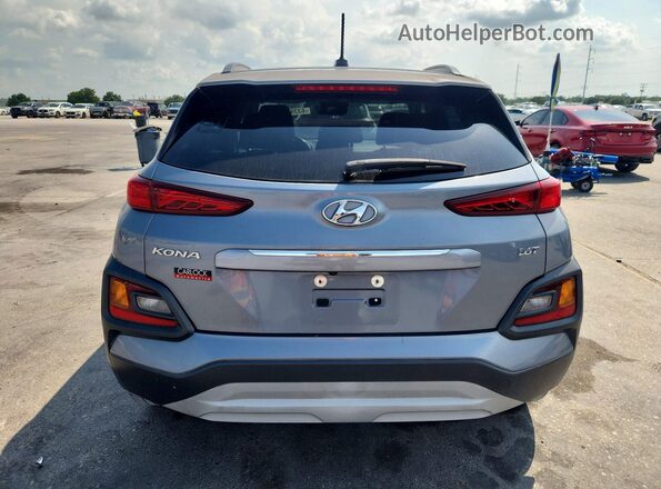 KM8K33A55JU086035 2018 HYUNDAI KONA Silver Front interior view
