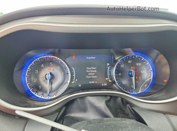 2C4RC1BG0RR155374 2024 CHRYSLER PACIFICA Silver Vista del cuadro de instrumentos
