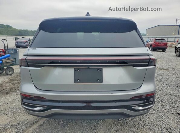5LMPJ9J44SJ882099 2025 LINCOLN NAUTILUS Silver Front interior view