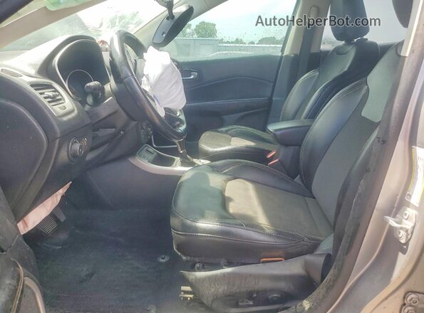 3C4NJCBB5LT121536 2020 JEEP COMPASS Silver Вид панелі приладів