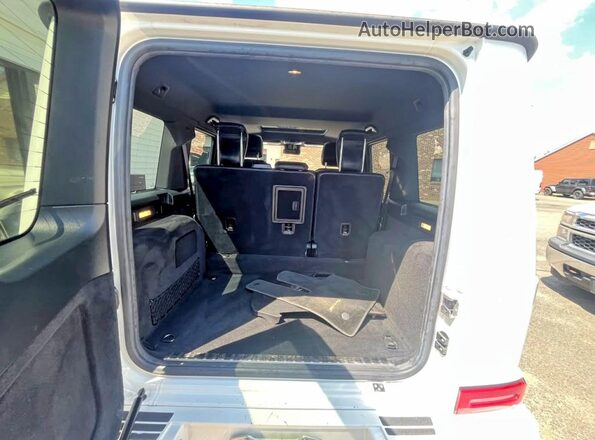 WDCYC6BJ7KX304790 2019 MERCEDES-BENZ G-CLASS Белый Вид салона спереди