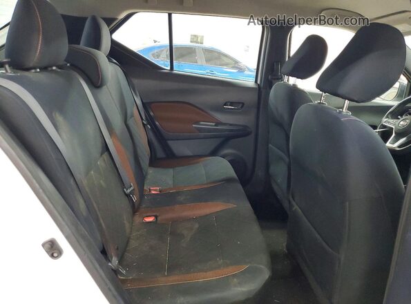 3N1CP5CU0JL532876 2018 NISSAN KICKS White Շարժիչի բաժամունքի տեսք
